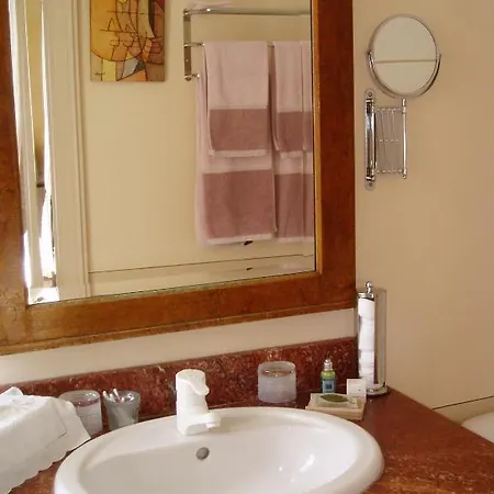Hotel Le Clos Raymi