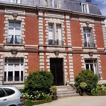 Hotell Le Clos Raymi Épernay